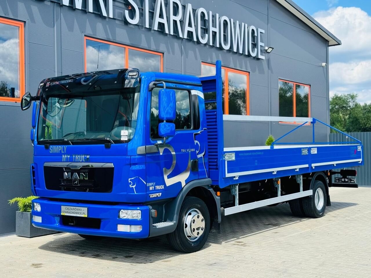 Truck MAN TGL 12.180 4X2 BL