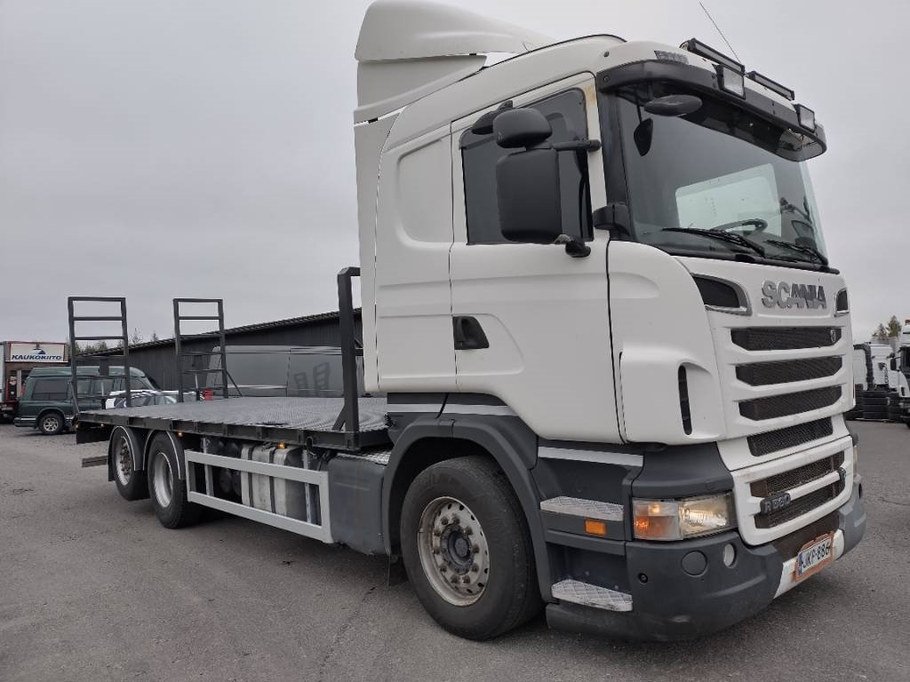 Truck Scania R560 LA6X2HNA