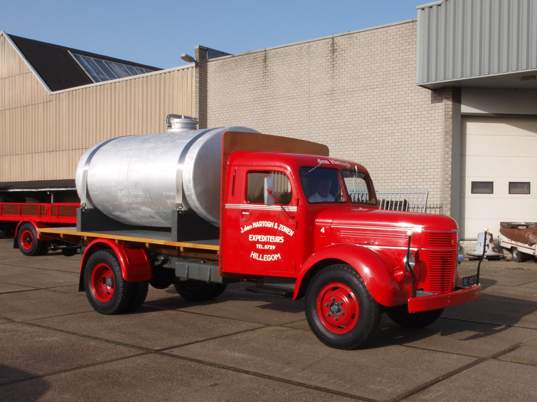 Truck Volvo L233