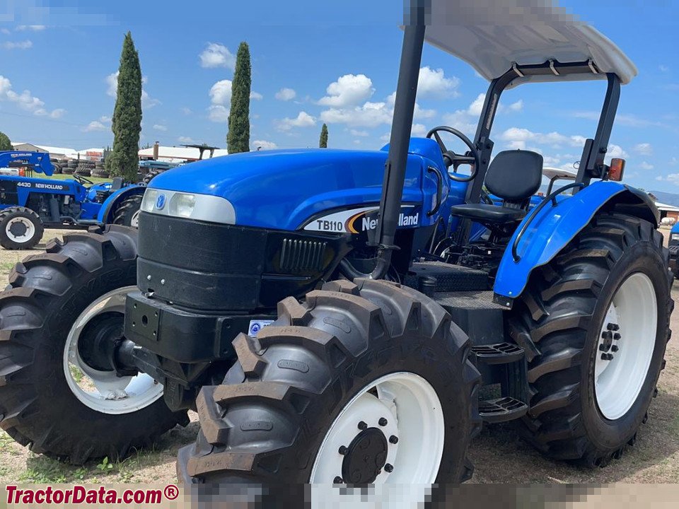 Tractor New Holland TB110 All-Purpose 2WD