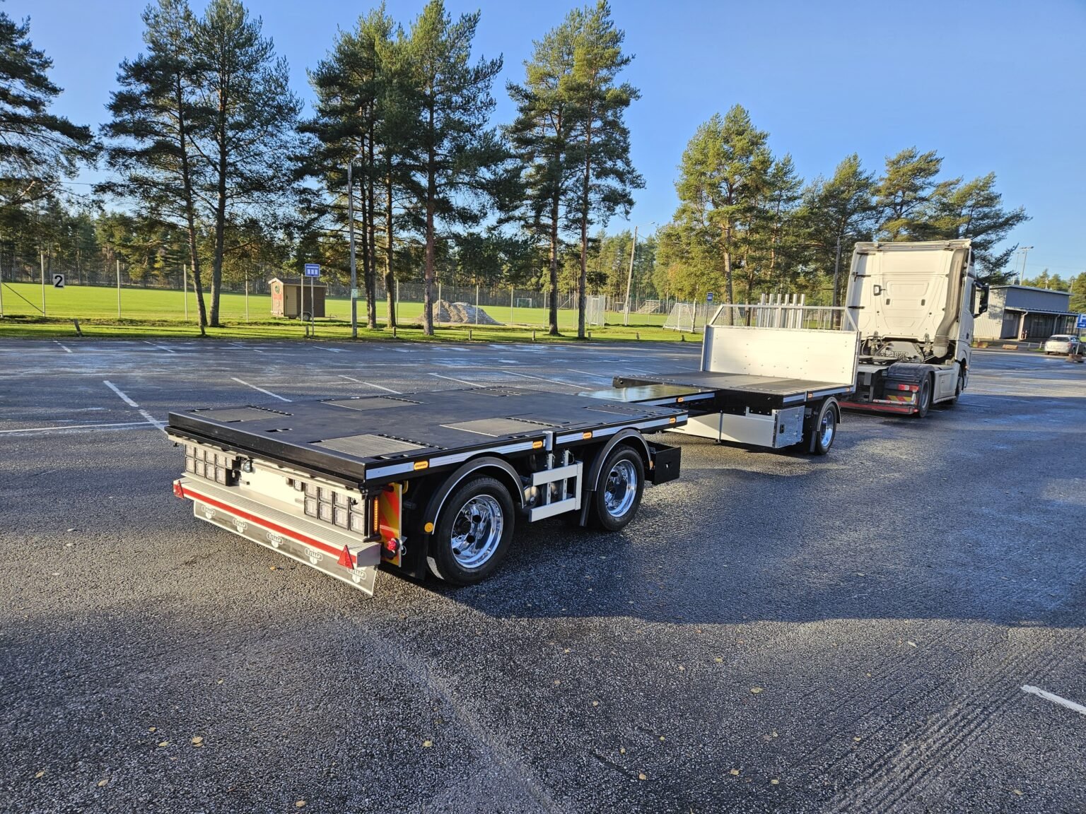 Trailer Tyllis Jumbo Trailer