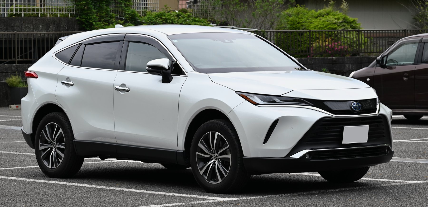 Van Toyota HARRIER
