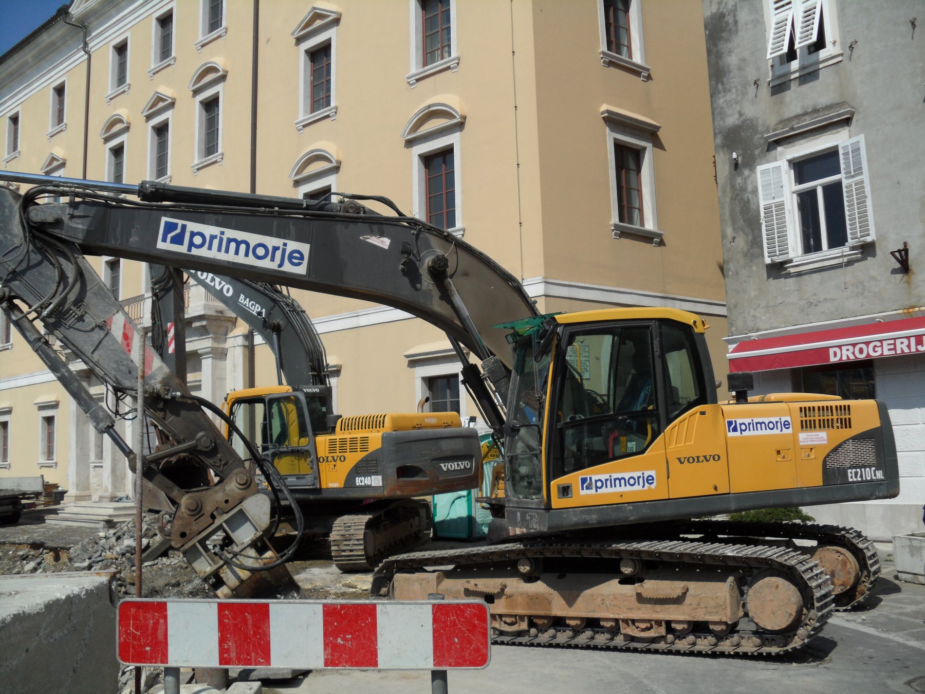 Volvo EC210C