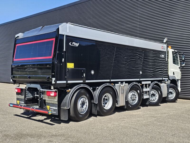 Truck DAF 10X4 WIDE SPREAD