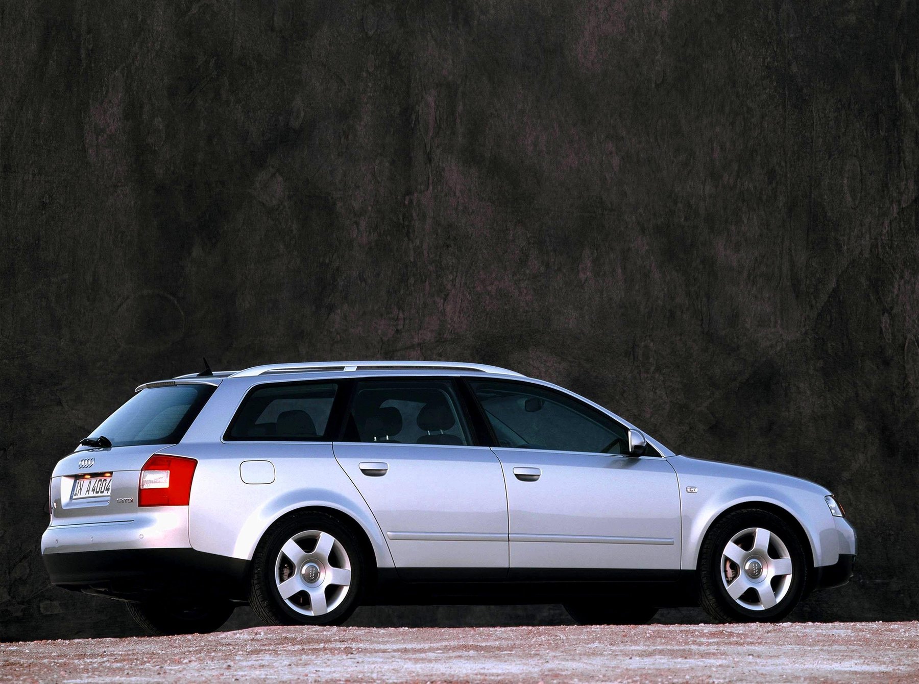 Samochód dostawczy Audi AVANT TDI