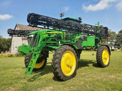 John Deere 4830