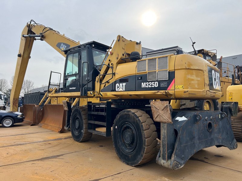 Maschine Caterpillar M325D MH