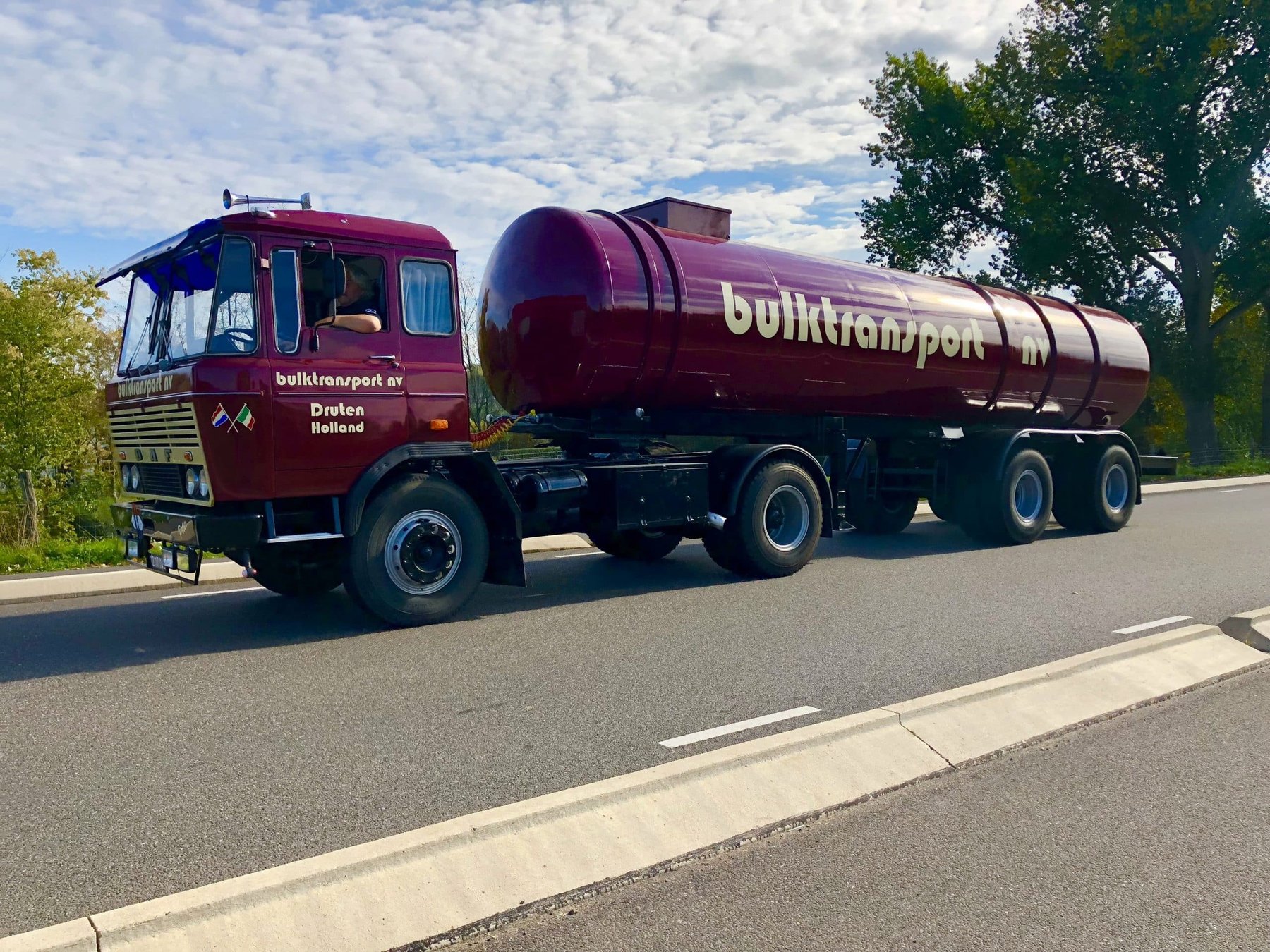 Lastwagen DAF FA 2600 DKB