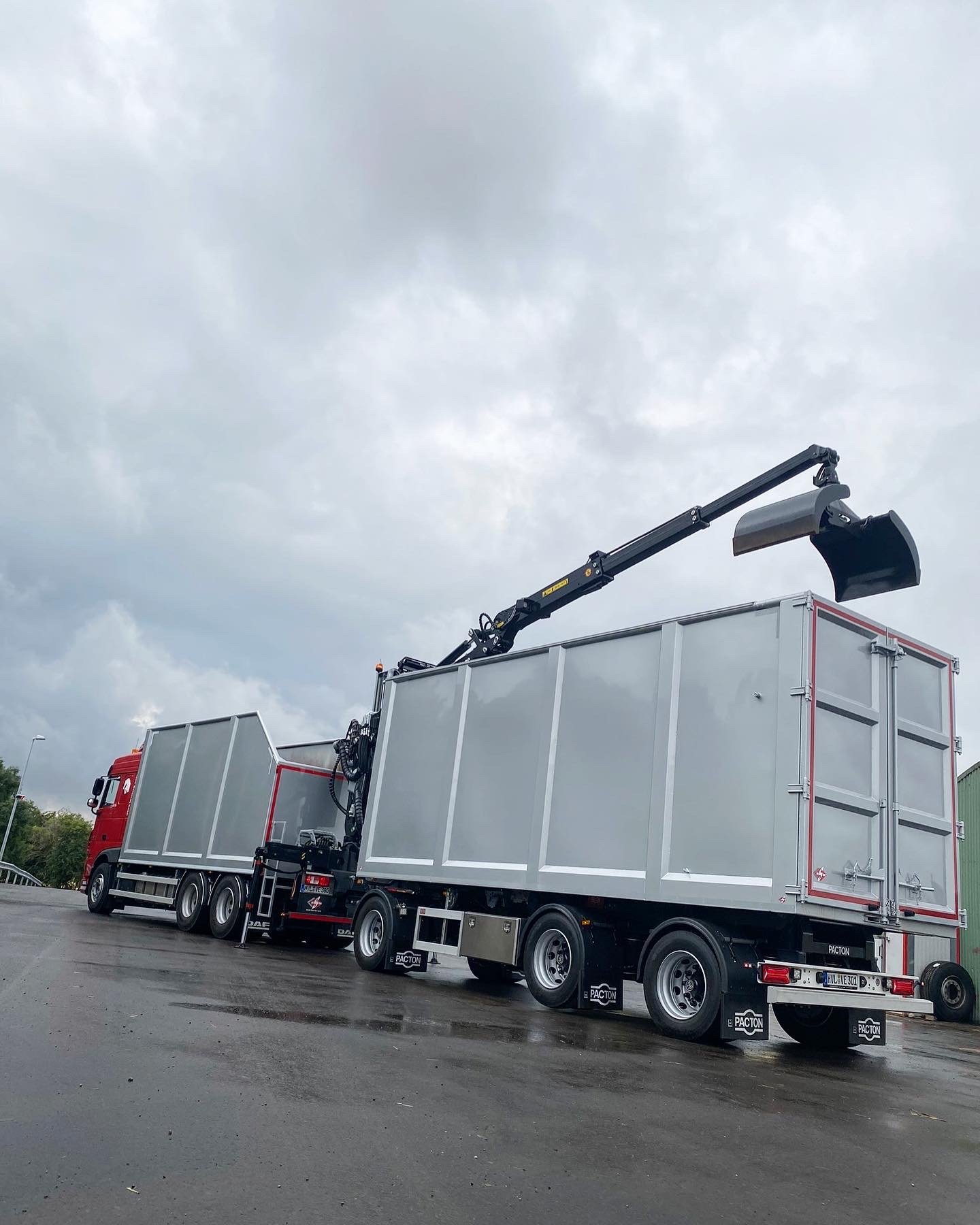 Anhänger Pacton AXZ.330