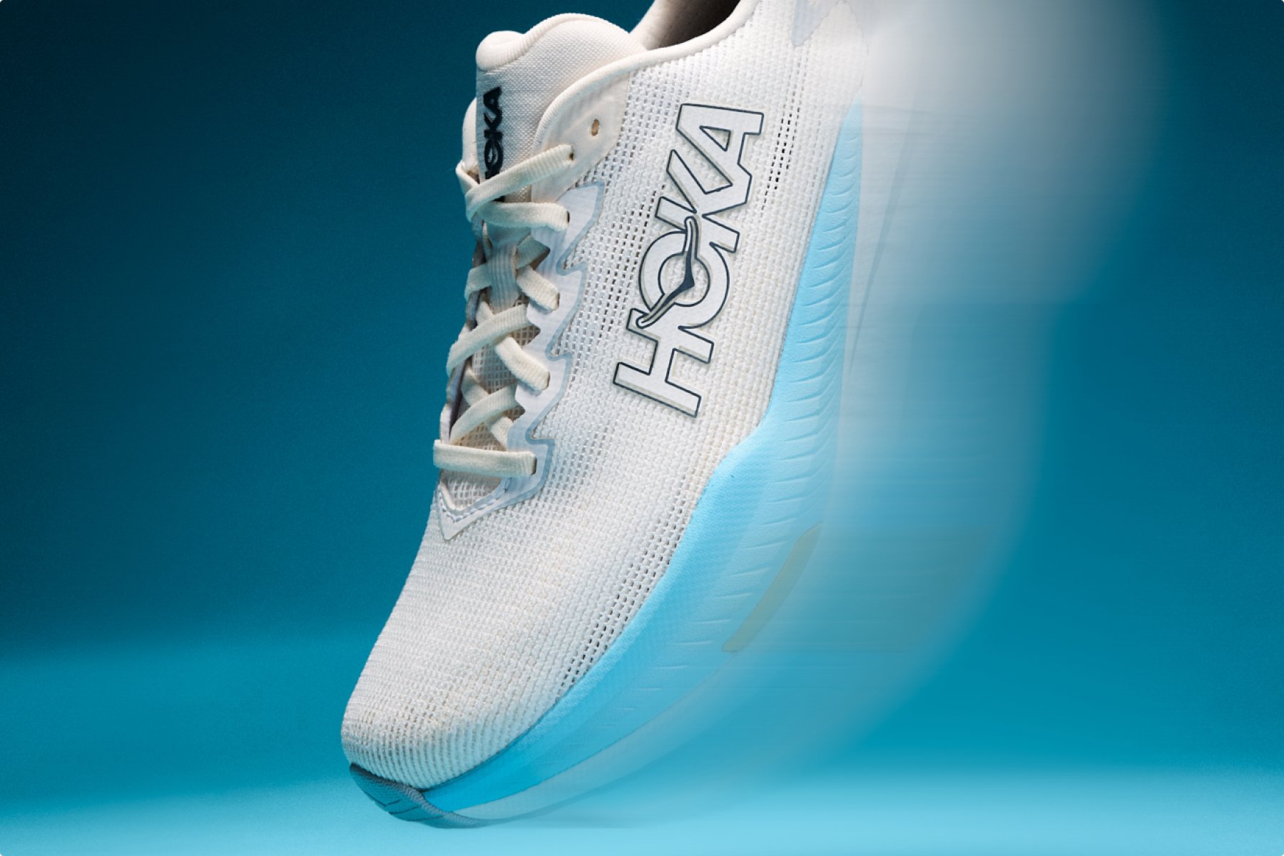Hoka EA 02