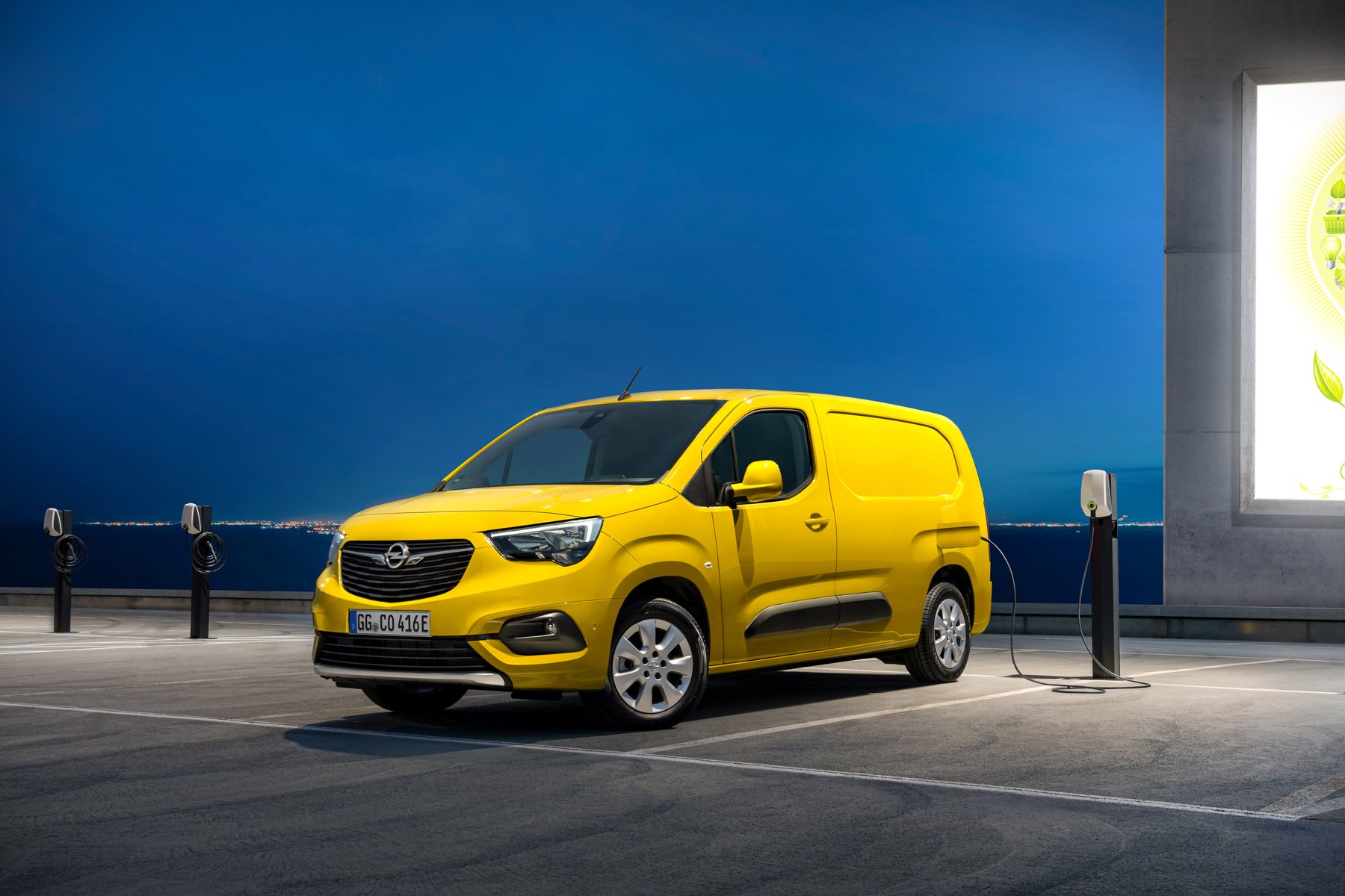 Samochód dostawczy Opel Combo-e Cargo