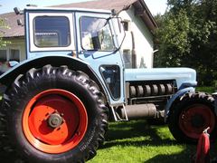 Eicher 3000