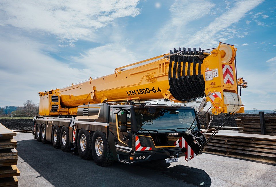 Mobile crane Liebherr LTM 1300-6.3