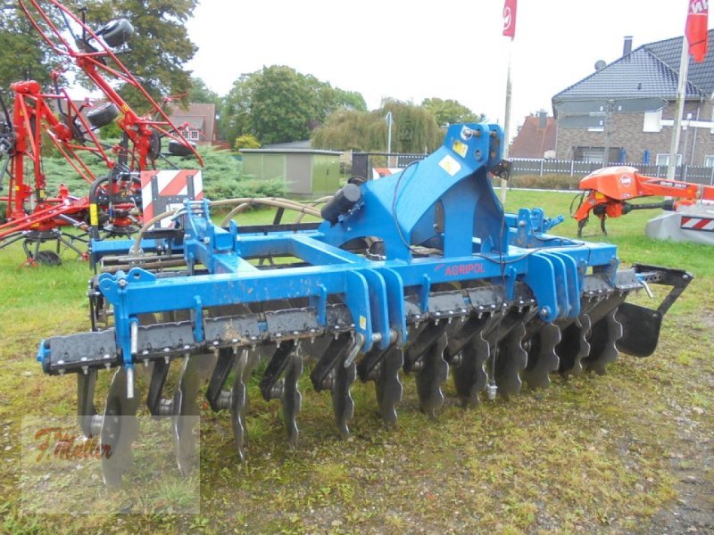 Light trailers up to 750 kg Omavalmiste TITAN 300T