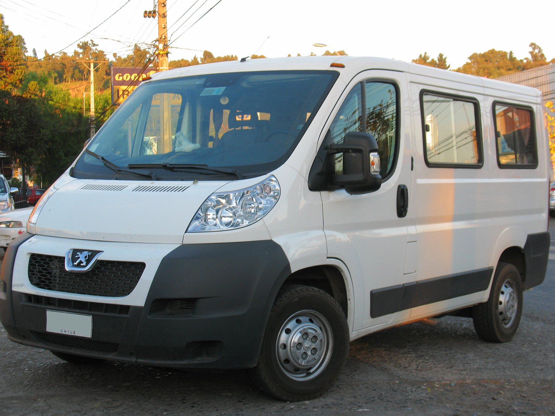Van Peugeot 2.2HDI-ZBRMAB/320