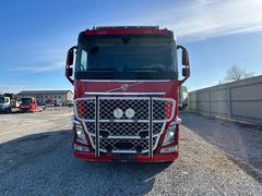 Volvo 10-L-6X2/5600/4100+1380