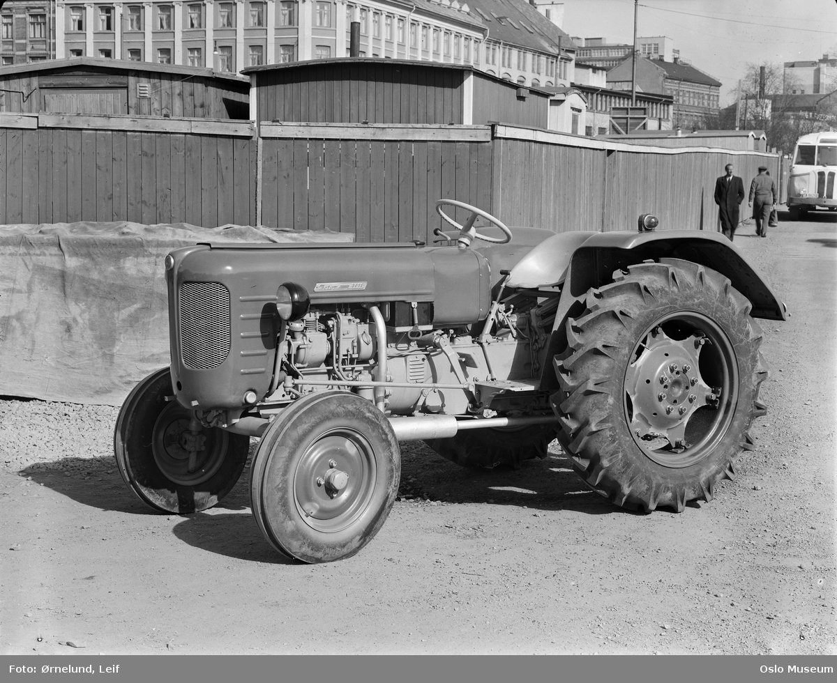 Traktor Zetor 3011