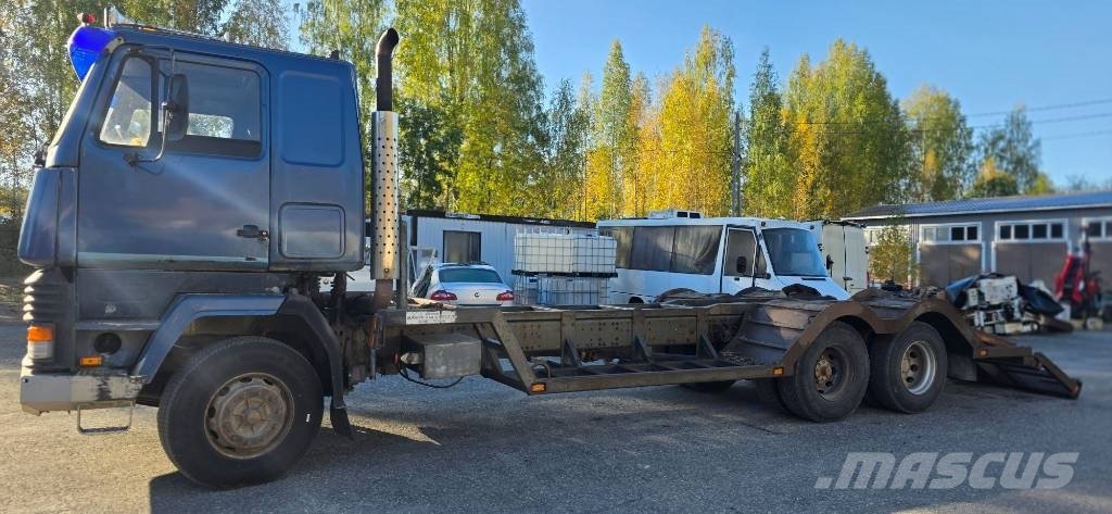 Truck Sisu SM 300-CKH