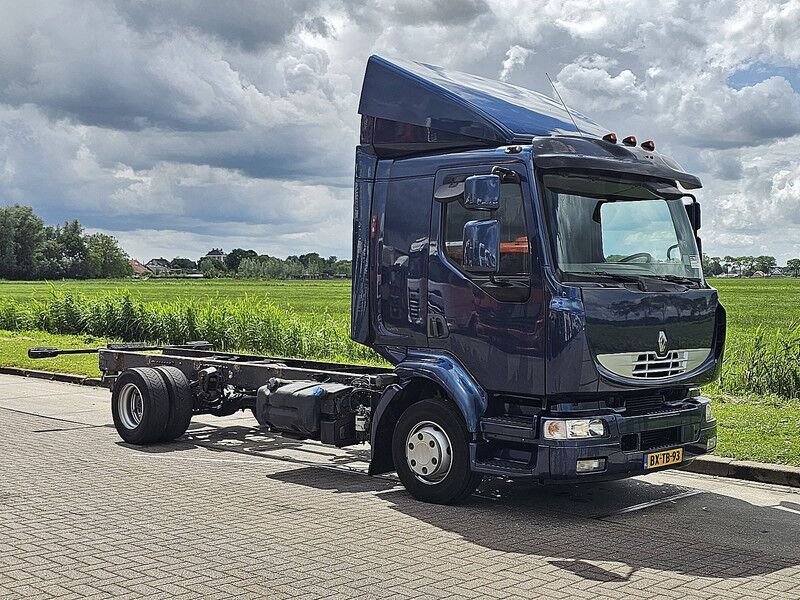 Truck Renault MIDLUM 220-12T
