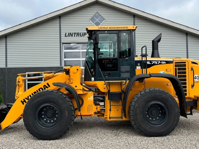Hyundai HL757XTD-9