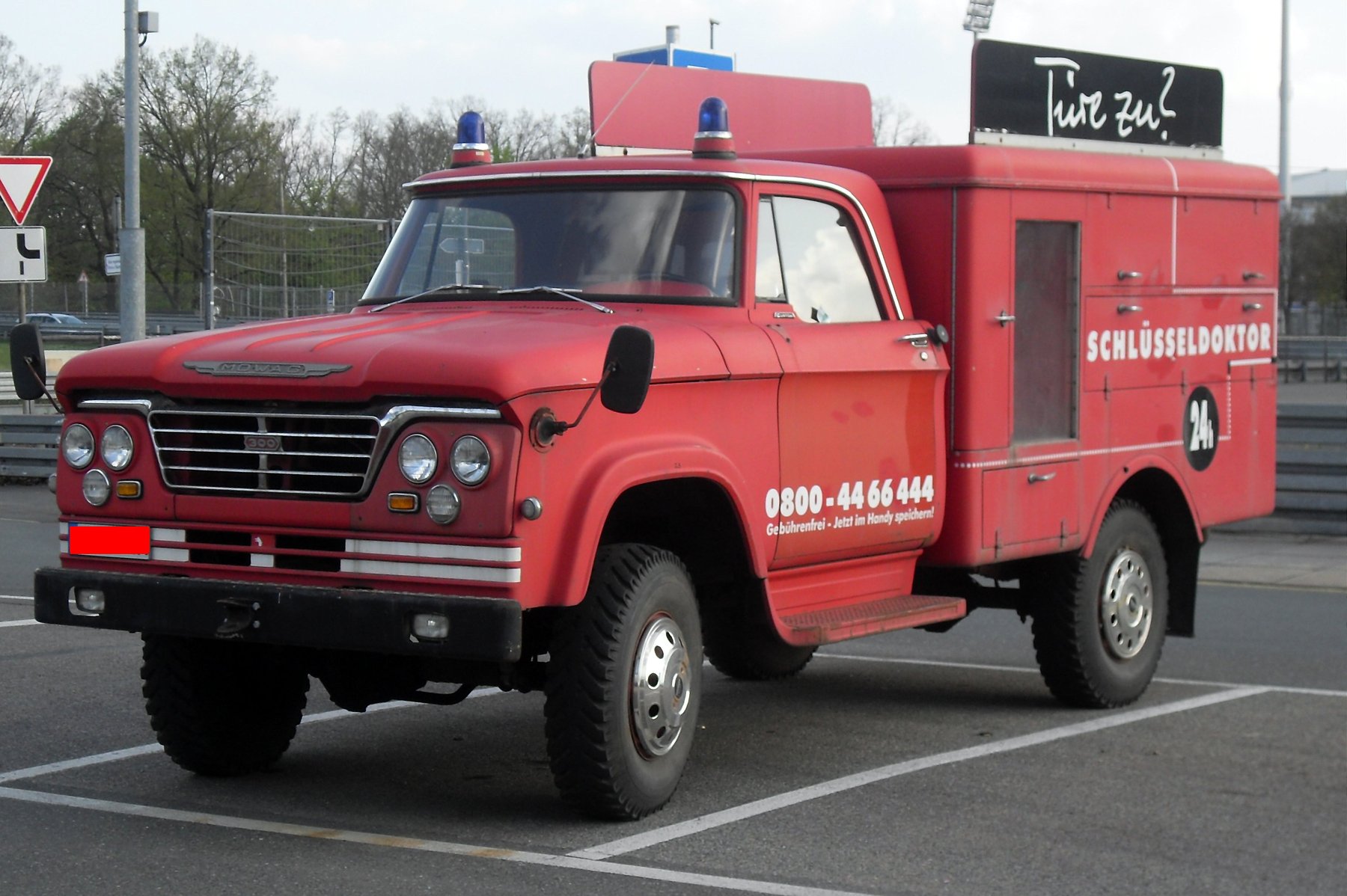 Truck Mowag W 300