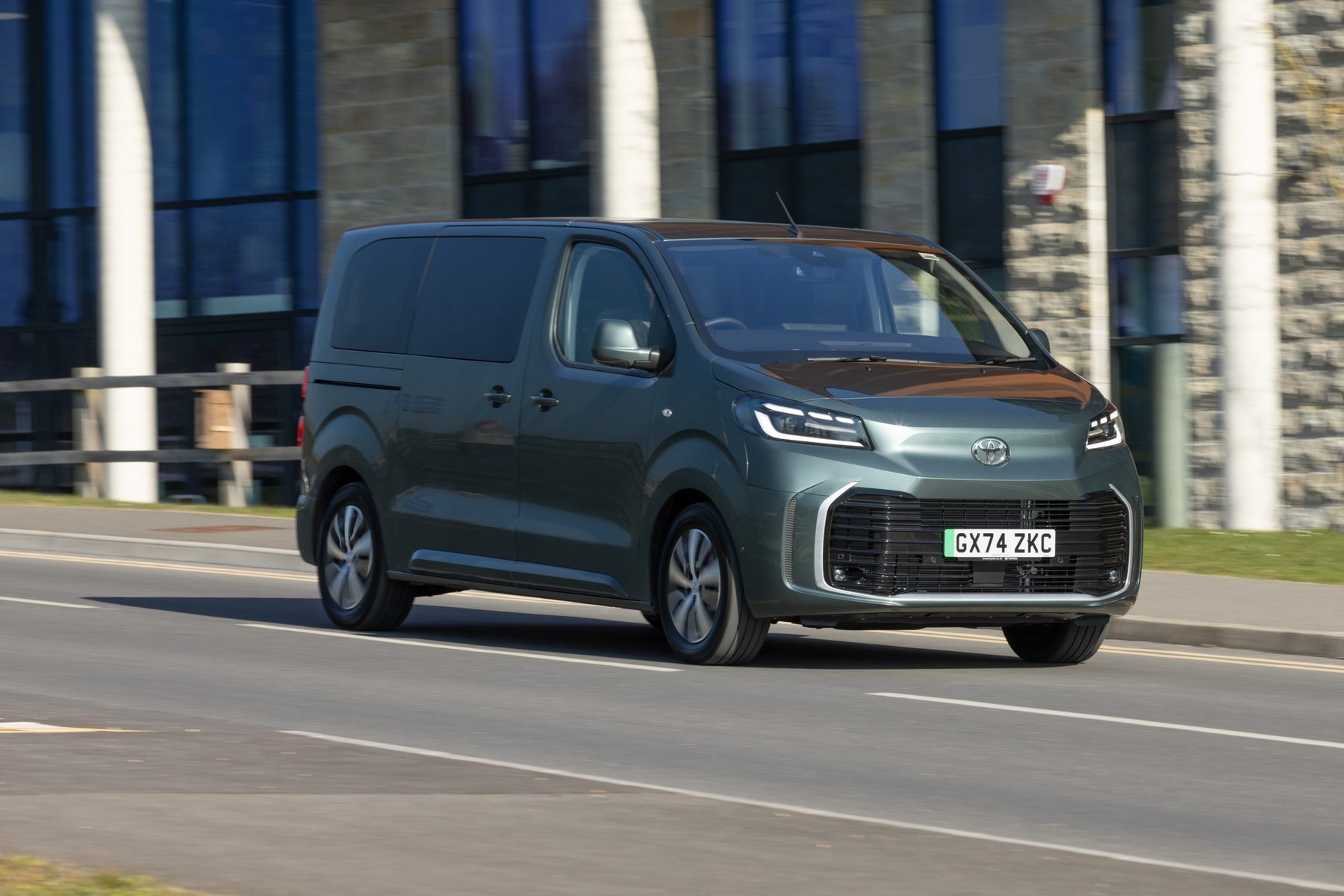 Van Toyota VERSO