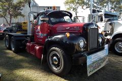 Mack B61T