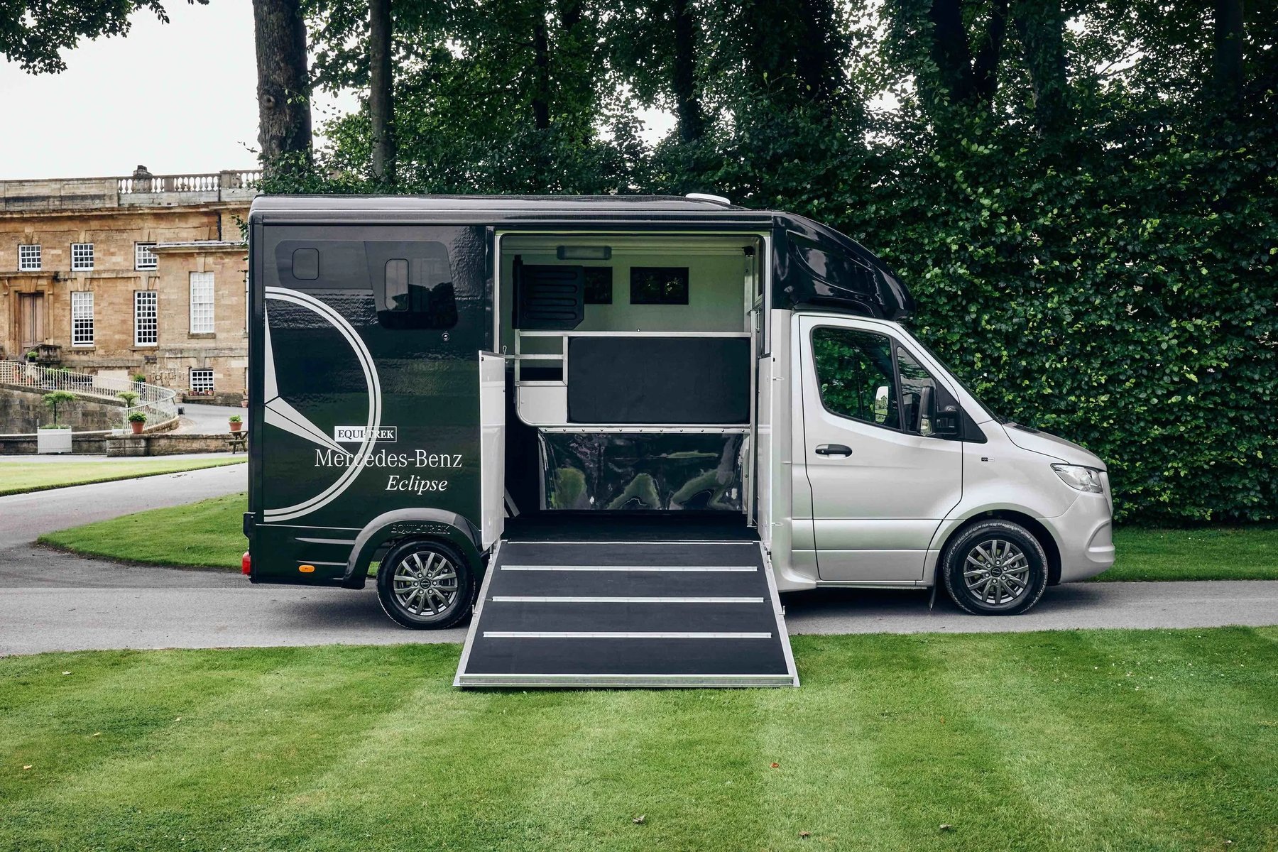 Samochód dostawczy Equi Trek Limited ECLIPSE