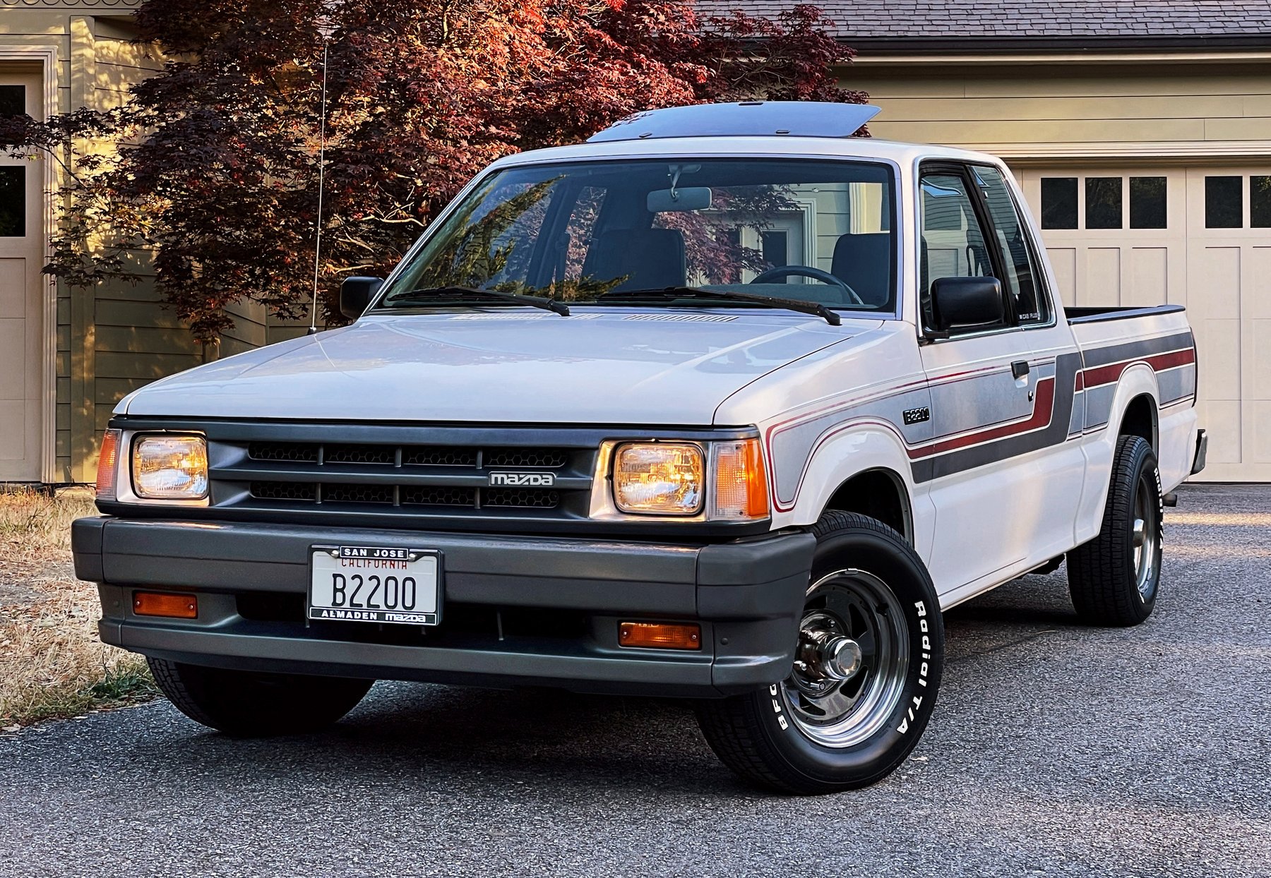 Van Mazda B 1600 LB