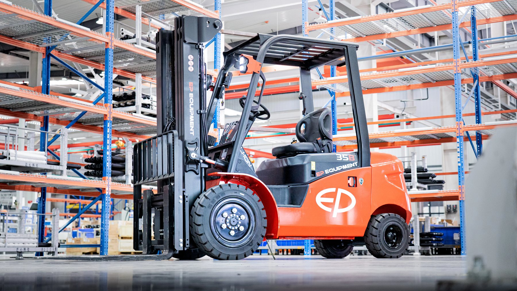 Electric forklifts EP Equipment EFL353