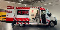 Renault Ambulanssi (SC) 4ov 2463cm3