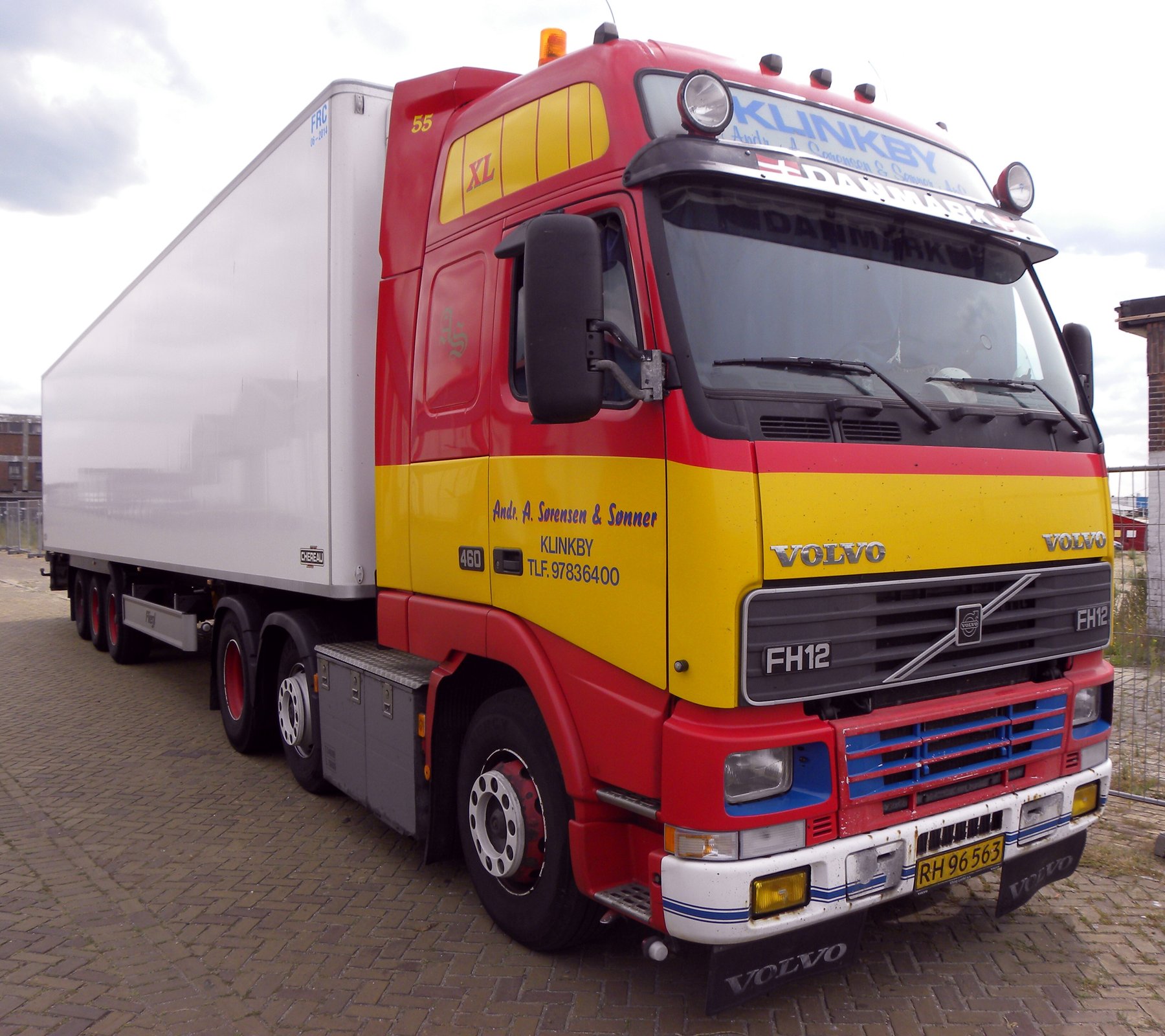 Truck Volvo FH12-FH62RB-L