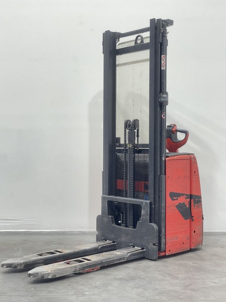 Electric forklifts Linde Elektro L16B Triplex 250Ah Batterie