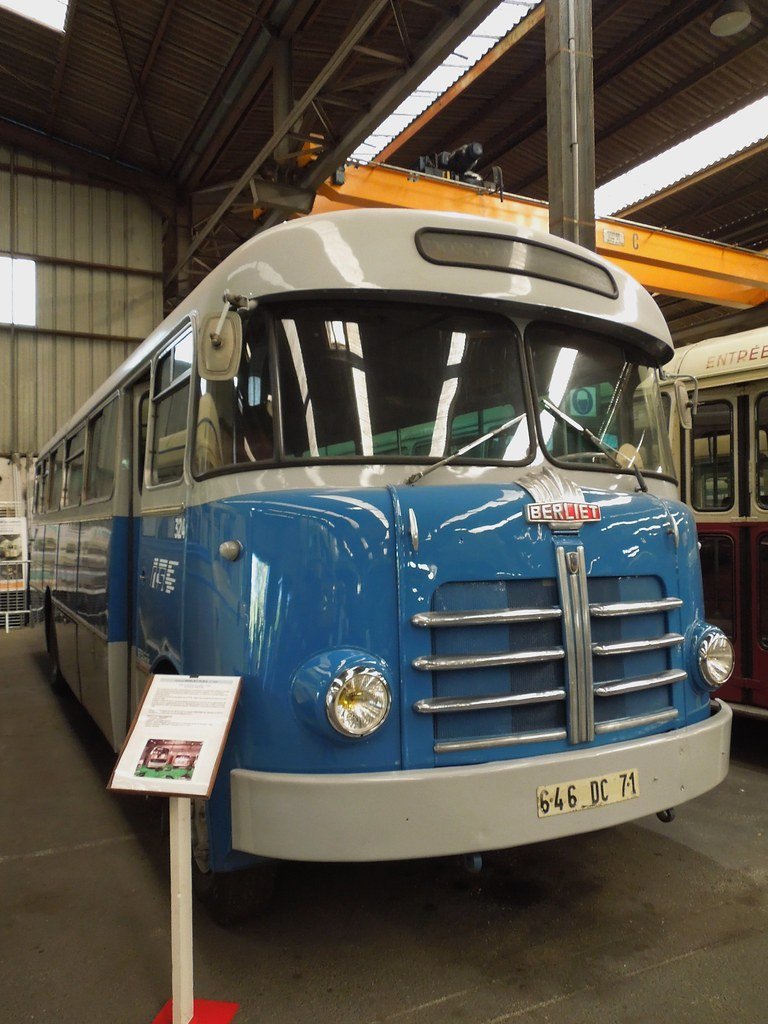 Buses & coaches Berliet GS