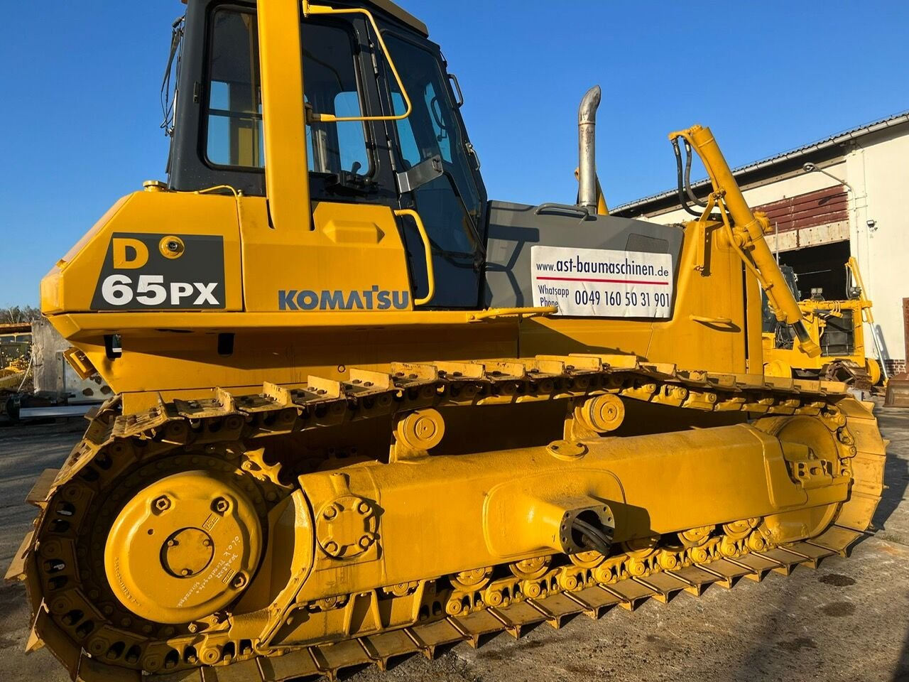 Komatsu D80P-12