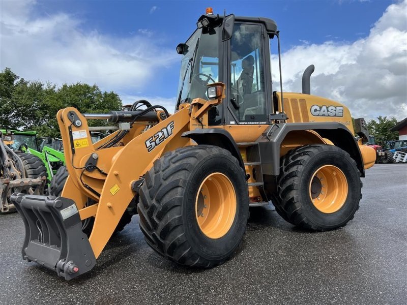 Radlader Case 521F