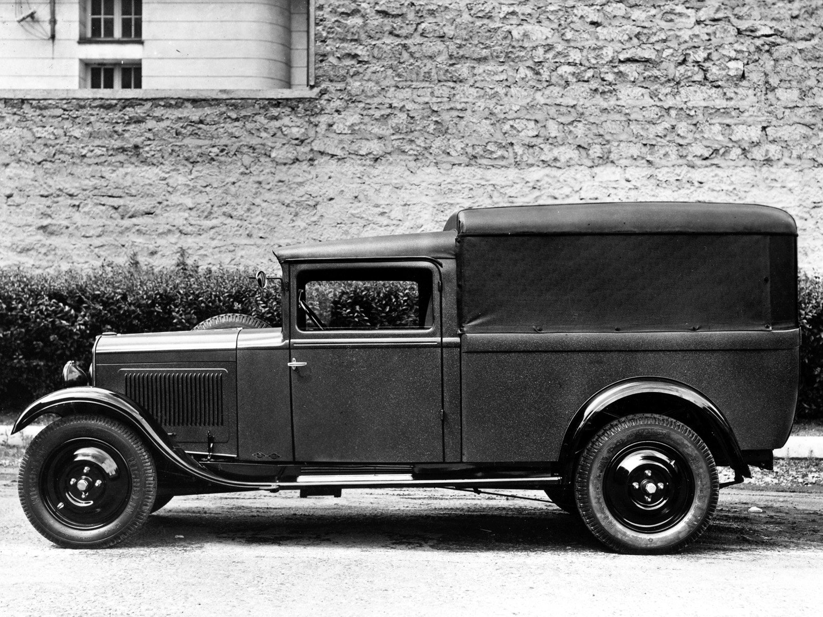 Samochód dostawczy Peugeot 202