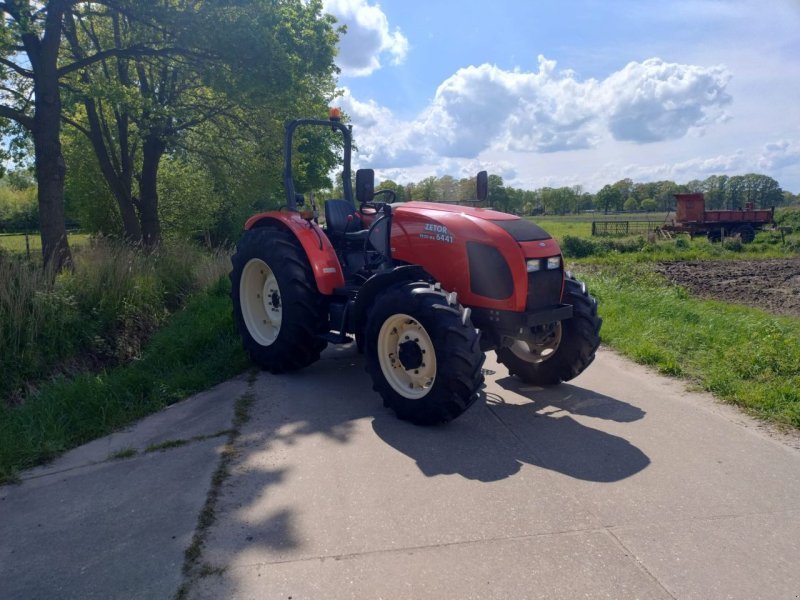 Tractor Zetor Proxima 6421/6441