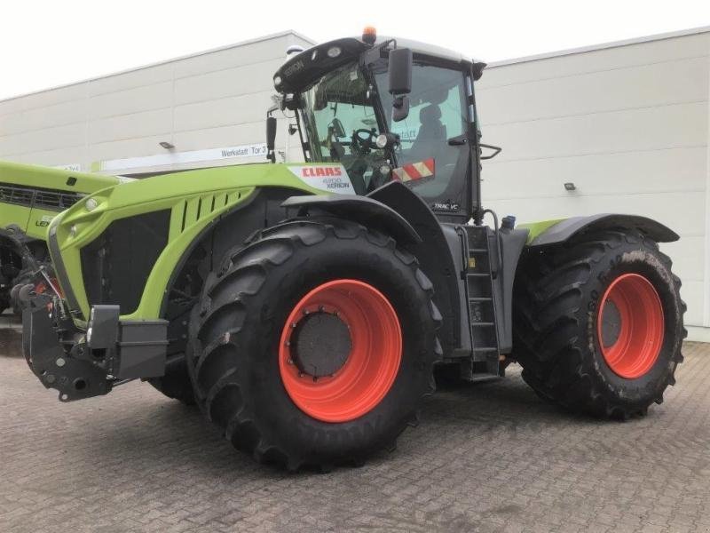 CLAAS Xerion 3300 TRAC