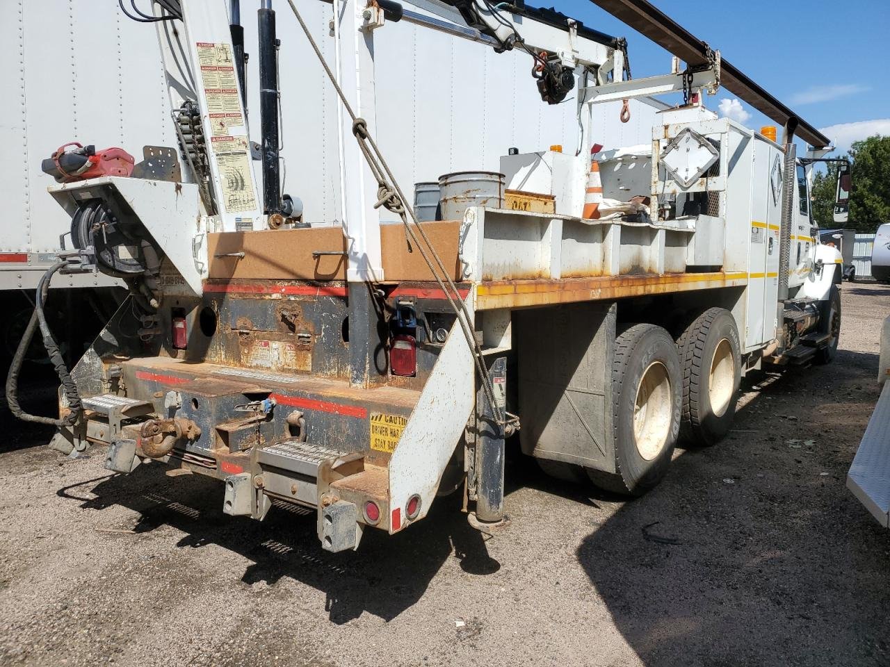 Lastwagen International SF625