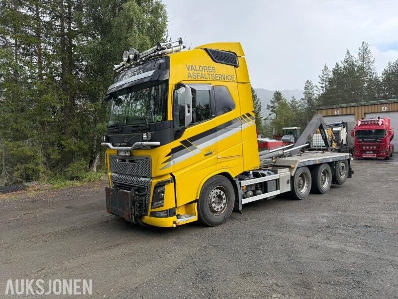 Truck Volvo FH16 TRIDEM