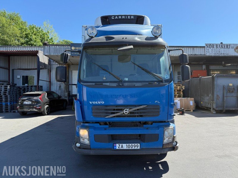 Volvo 370 8X2