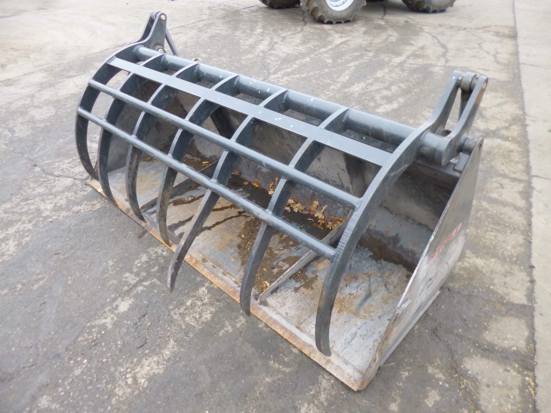 Löffel & Schaufeln Stoll 3547650 Bucket with grapple 2.20m
