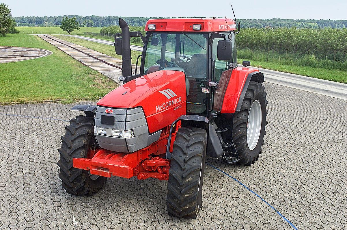 Traktor McCormick MTX 125