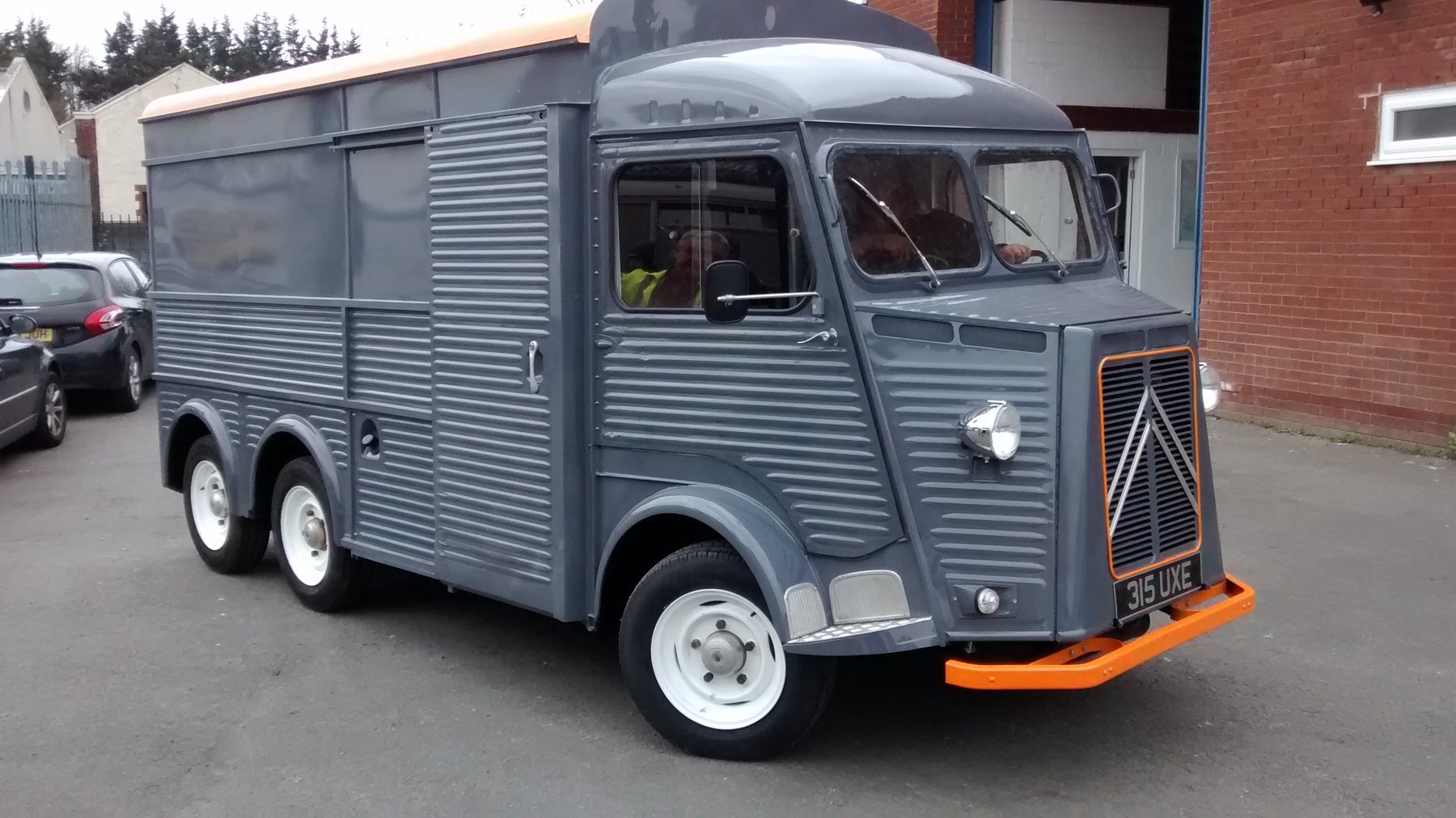 Van Citroën HY-IN2-1600 CAMIONETTE/256