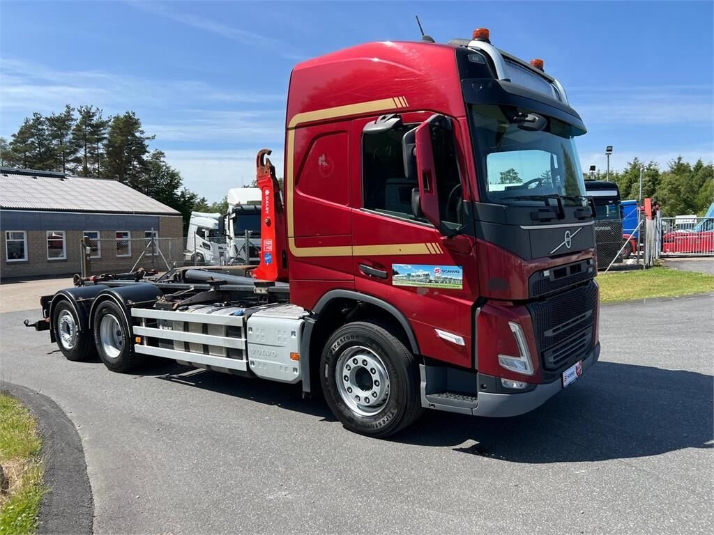 Lastwagen Volvo 612-M42R/430