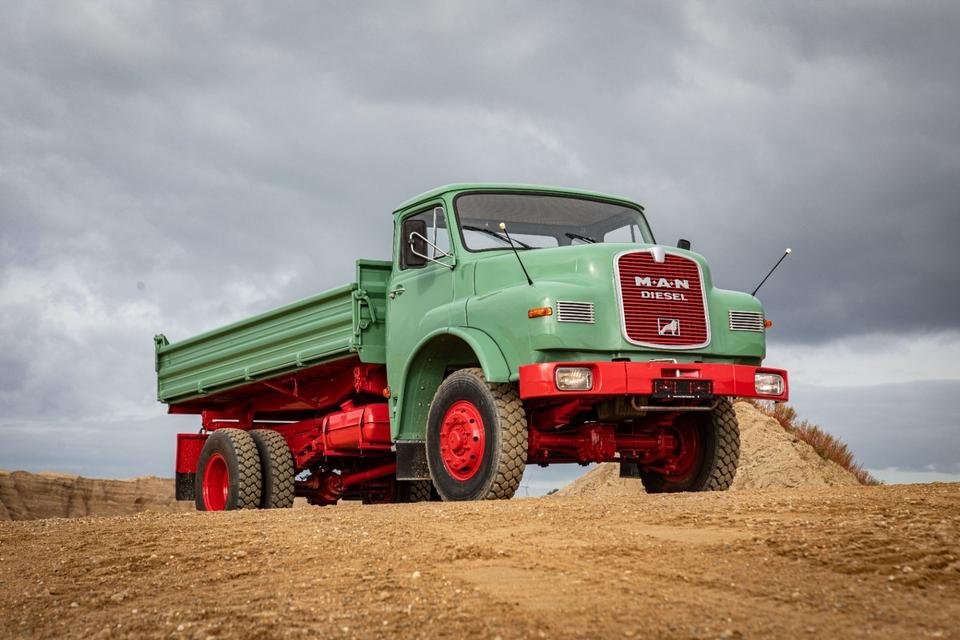 Truck MAN 16 168 HAK