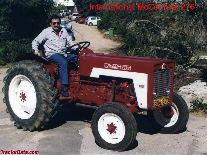 Tractor McCormick 276