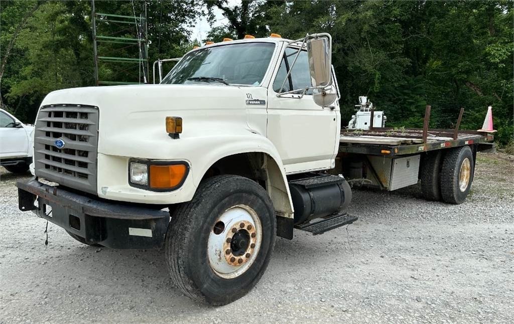 Truck Ford F800
