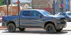 Chevrolet SILVERADO TRAIL BOSS